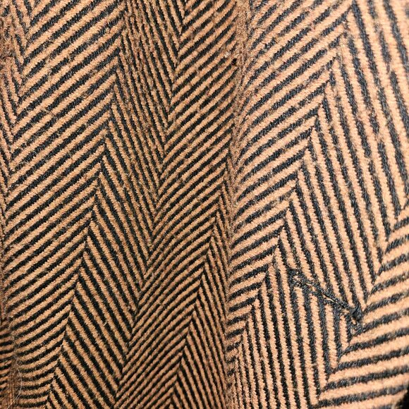 Herringbone bone coat - Picture 2 of 3